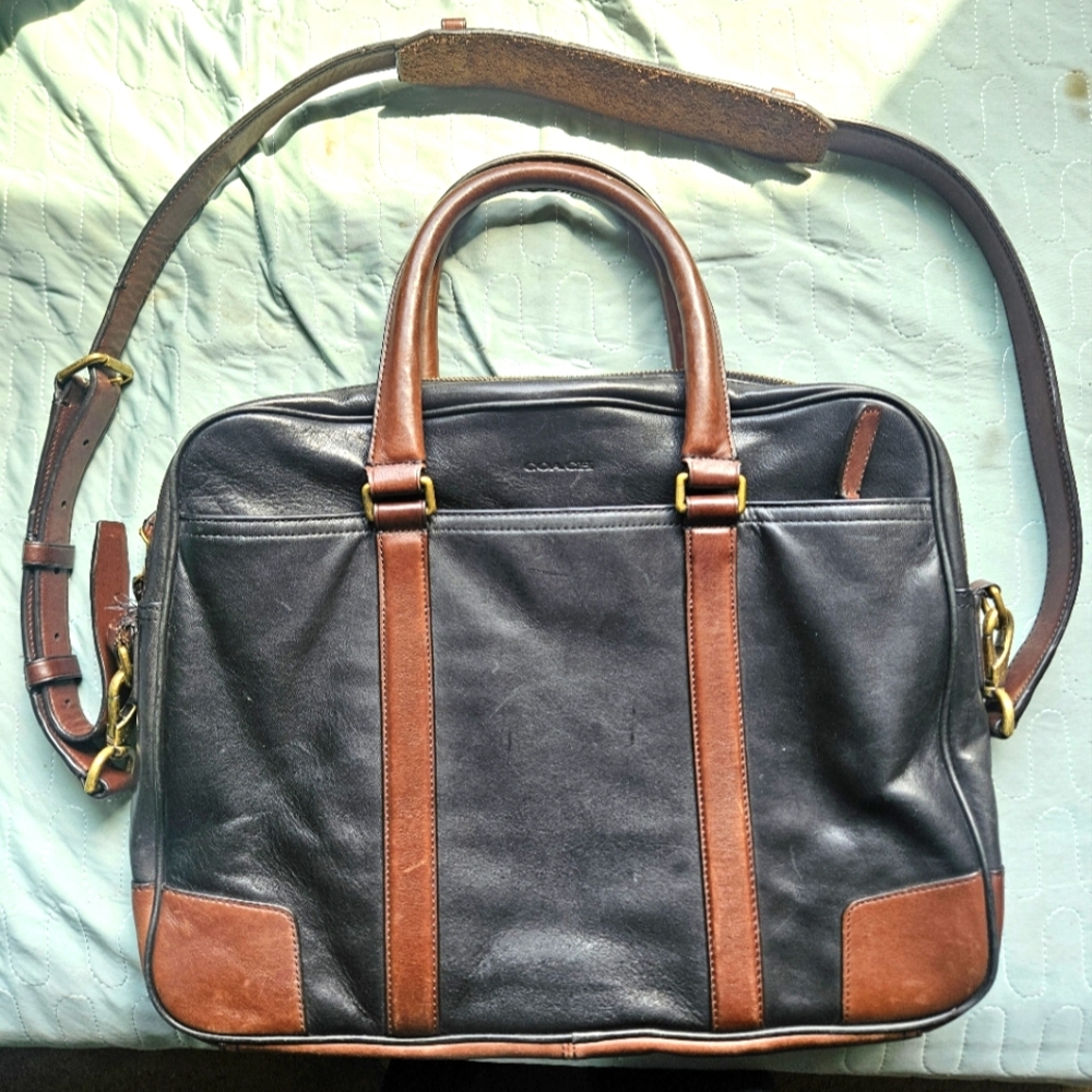 Vintage Coach black & brown leather messenger crossbody bag